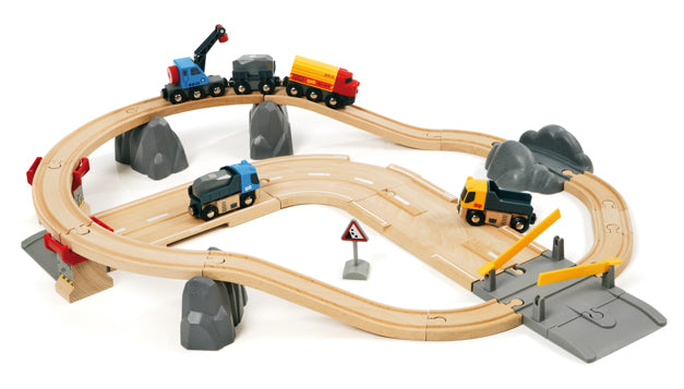 BRIO Rail & Road Quarry Set Toy / Road Loading & Railway Set Toy - 33210