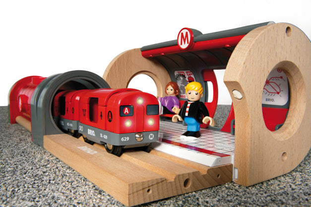 Brio Metro Railway Set Train Toy / Kids Toys / Kids Remote Toys - 33513